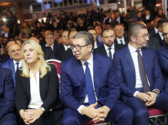 Žao mi je ukoliko je Vesić stupio u štrajk glađu, molio bih ga da to ne čini