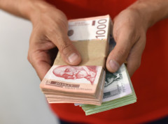 Najveće plate na Starom gradu 181.838 dinara, najmanje u Preševu 73.521 dinar