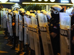 Do sad uhapšeno 16 učesnika protesta u Beogradu