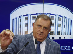 Anketa pokazuje da SNSD ima podršku veću od 40 odsto, a predsednik Republike Srpske 62 odsto