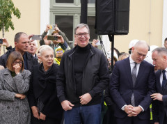 Vučić vozom Soko stigao u Suboticu povodom puštanja u rad pruge Novi Sad