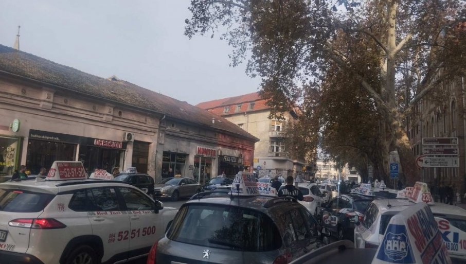 Novosadski taksisti na mestu gde je sinoć poginuo taksista