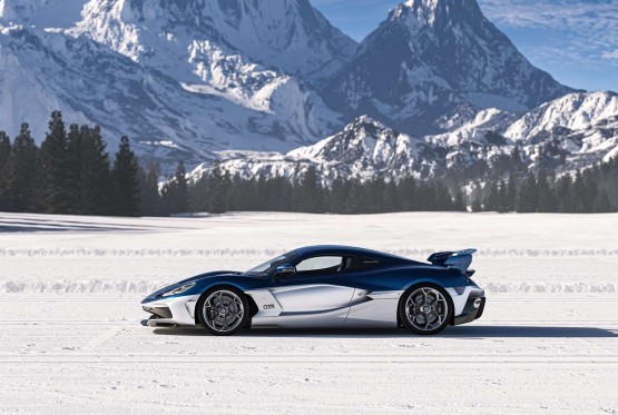 Prva Rimac Nevera R isporučena u St. Moricu (VIDEO)