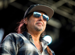 Preminuo gitarista benda „Motorhed“ Fil Kembel