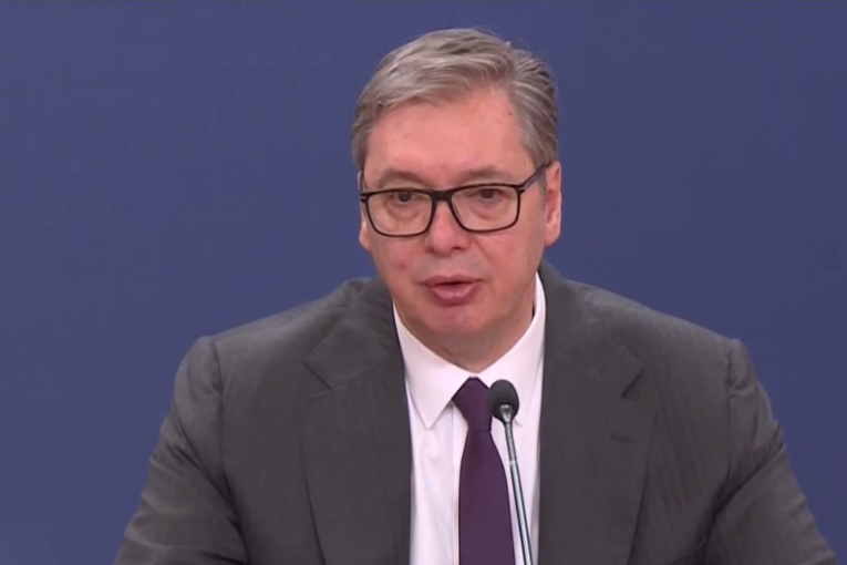„SRBIJA NE ČEKA BUDUĆNOST, SRBIJA JE GRADI“! Predsednik Vučić poslao jaku poruku