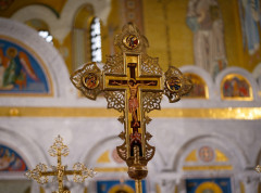 Služena liturgija na Duhove u hramu Svetog Dimitrija u Severnoj Mitrovici